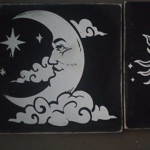 2 gothic aesthetic signs